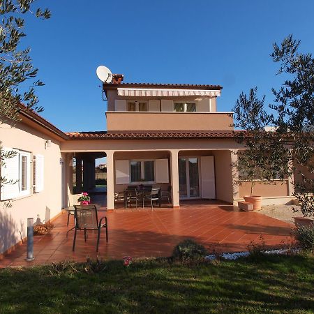Apartments Iva 1534 Pula Exterior photo