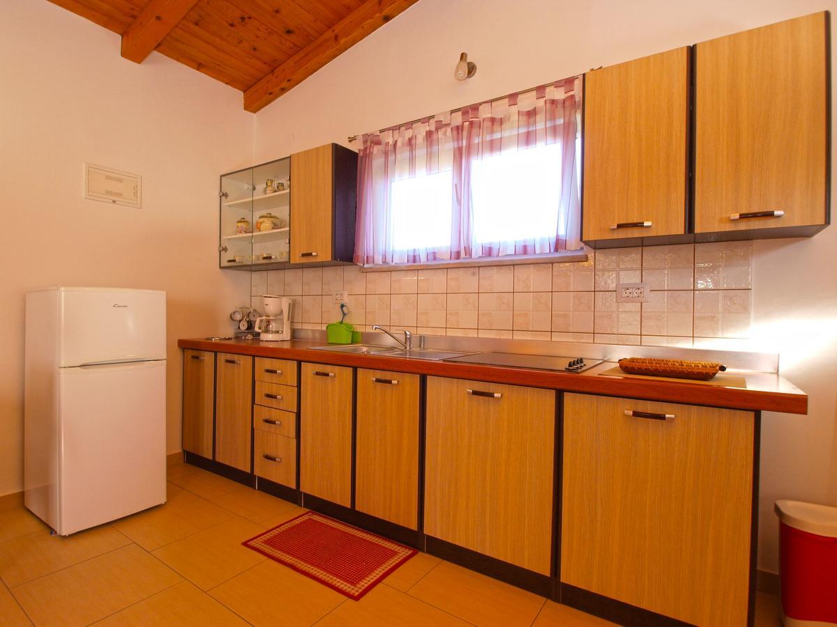 Apartments Iva 1534 Pula Exterior photo