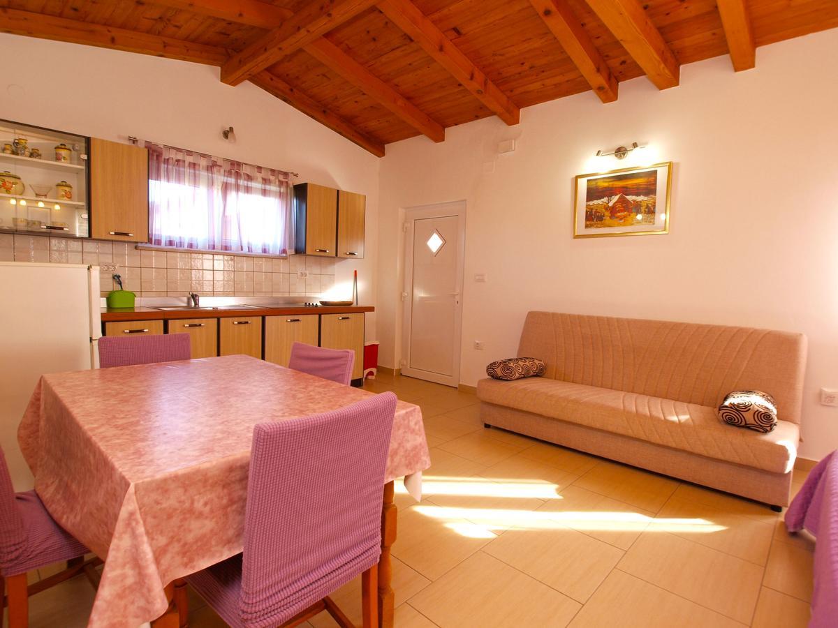 Apartments Iva 1534 Pula Exterior photo