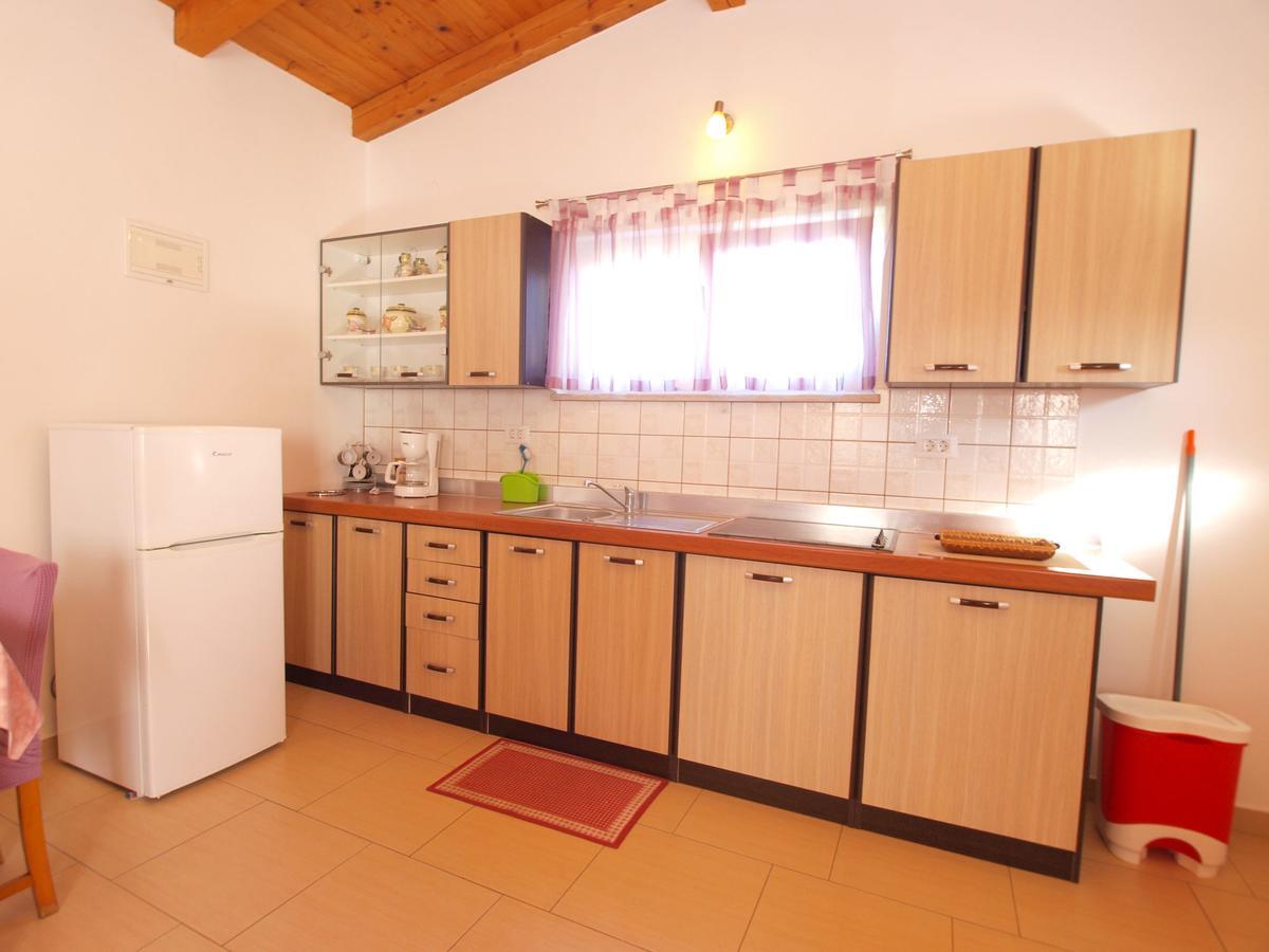 Apartments Iva 1534 Pula Exterior photo