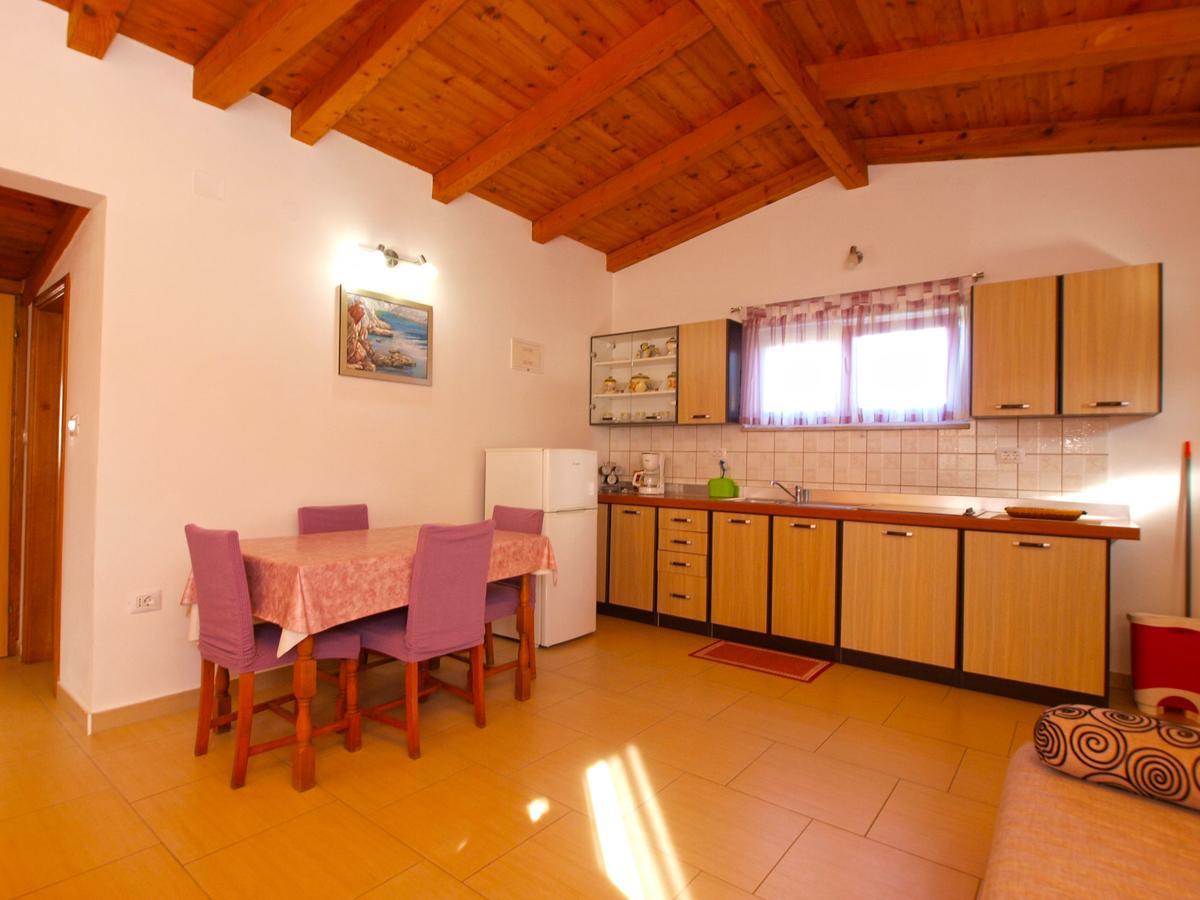 Apartments Iva 1534 Pula Exterior photo